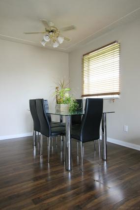 Property listing for 563 Mohawk Rd. E., Hamilton, ON