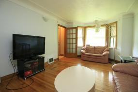 Property listing for 15 Hollywood St. S., Hamilton, ON