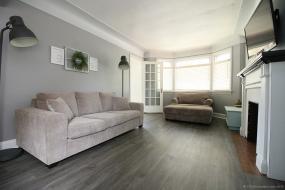 Property listing for 125 Barons Ave. S., Hamilton, ON