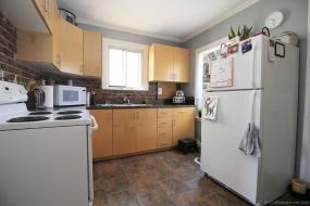 Property listing for 33 Strathearne Ave., Hamilton, ON