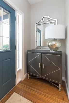 Property listing for 10 Kopperfield Lane, Glancaster, ON