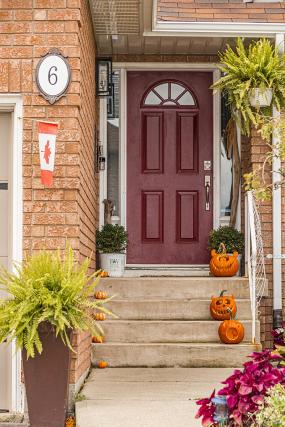 Property listing for 6 Highbury Dr., Hamilton, ON