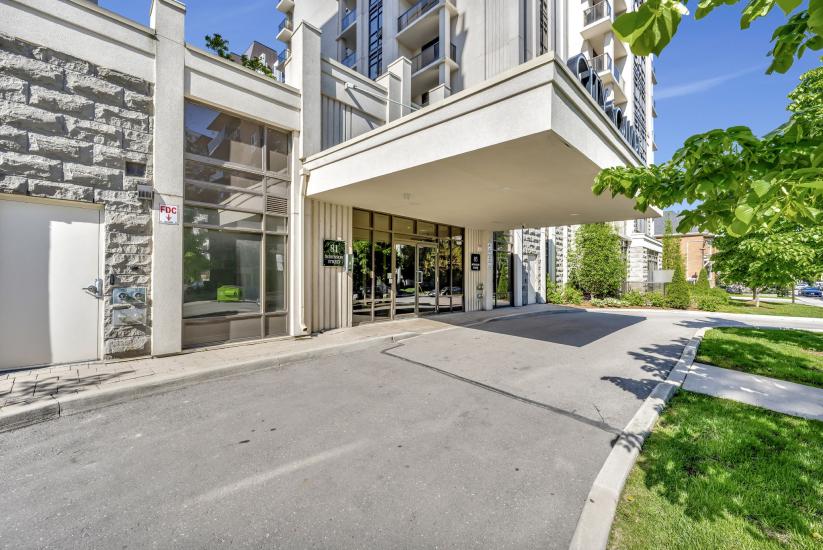 Property listing for #809-81 Robinson St., Hamilton, ON