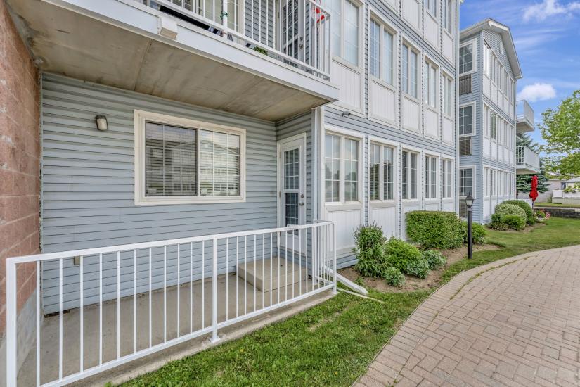 Property listing for #101-500 Silverbirch Blvd., Mount Hope, ON