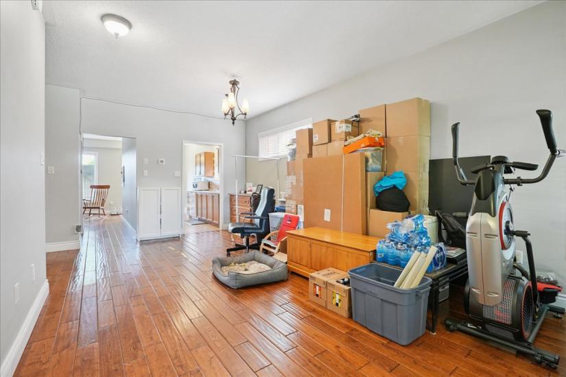 Property listing for 70 Moore Cres., Ancaster, ON