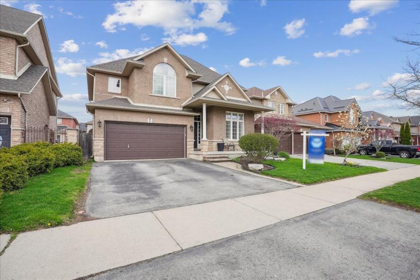 Property listing for 7 Bocelli Cres., Hannon, ON