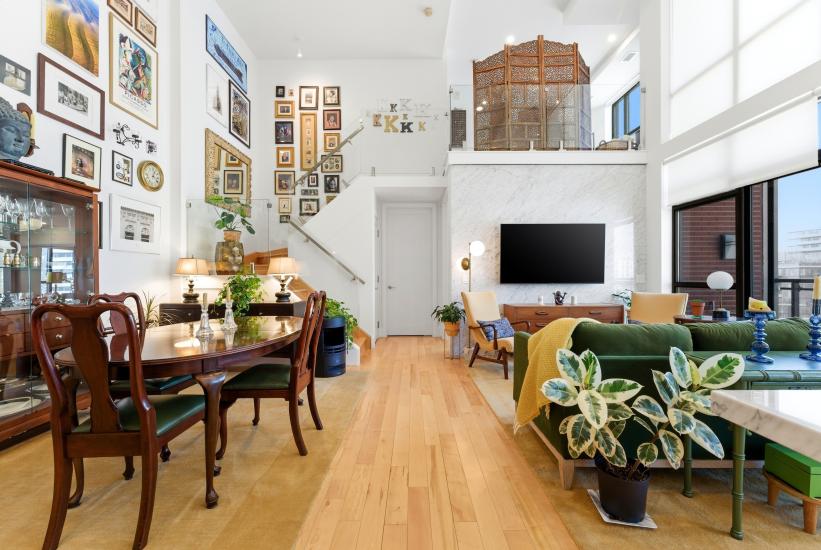 Property listing for #PH4-112 King St. E., Hamilton, ON