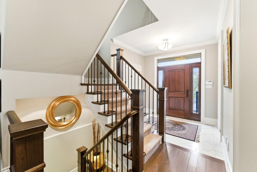 Property listing for 67 Alma St., Dundas, ON