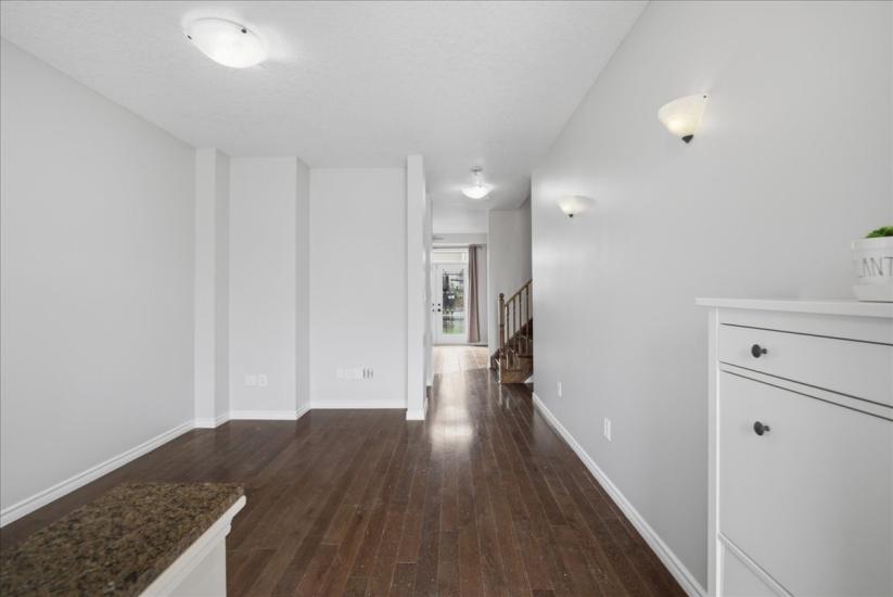 Property listing for 40 Whitwell Way, Binbrook, ON