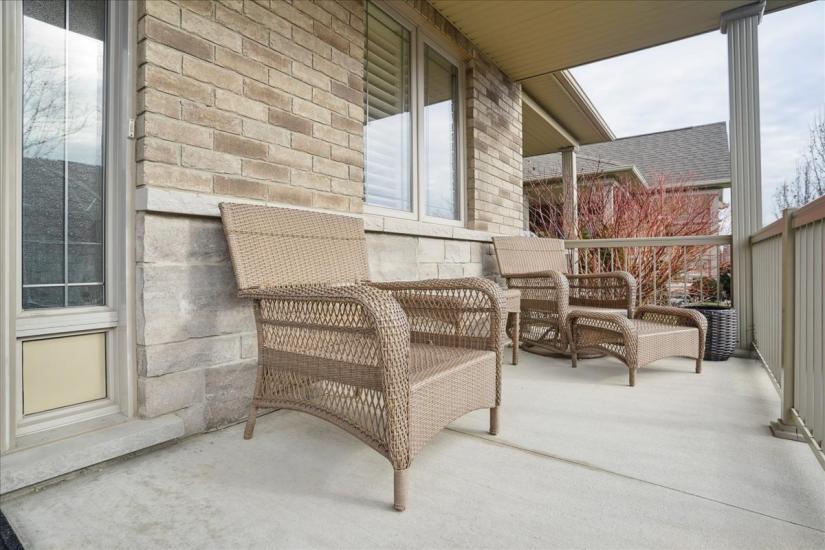 Property listing for 62 Gaddye Lane, Binbrook, ON