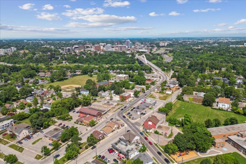 Property listing for 63 Pelham Rd., St. Catharines, ON