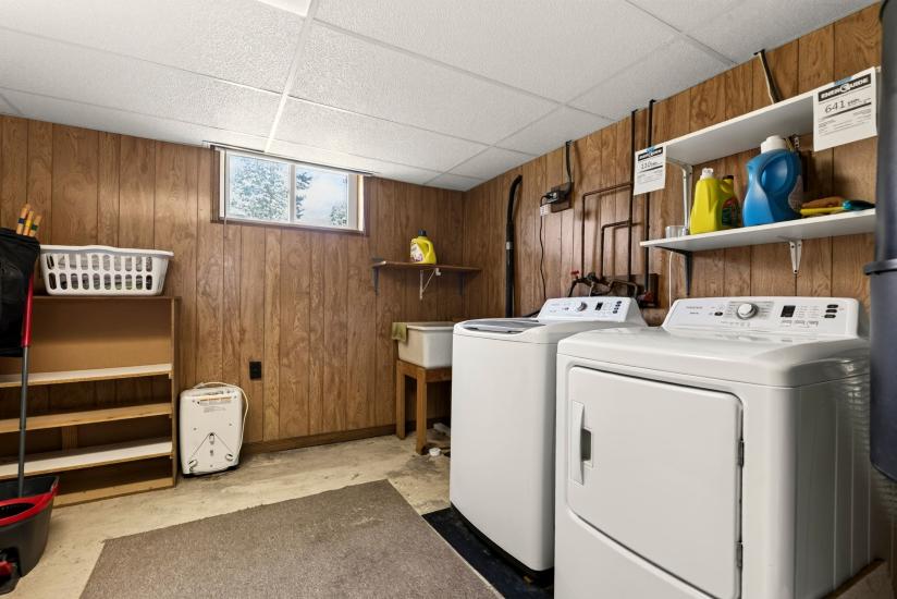 Property listing for 958 Highland Rd. E., Stoney Creek, ON