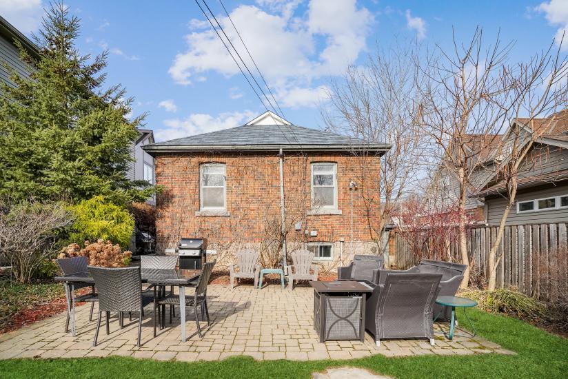 Property listing for 85 Hyde Park Ave, Hamilton, ON