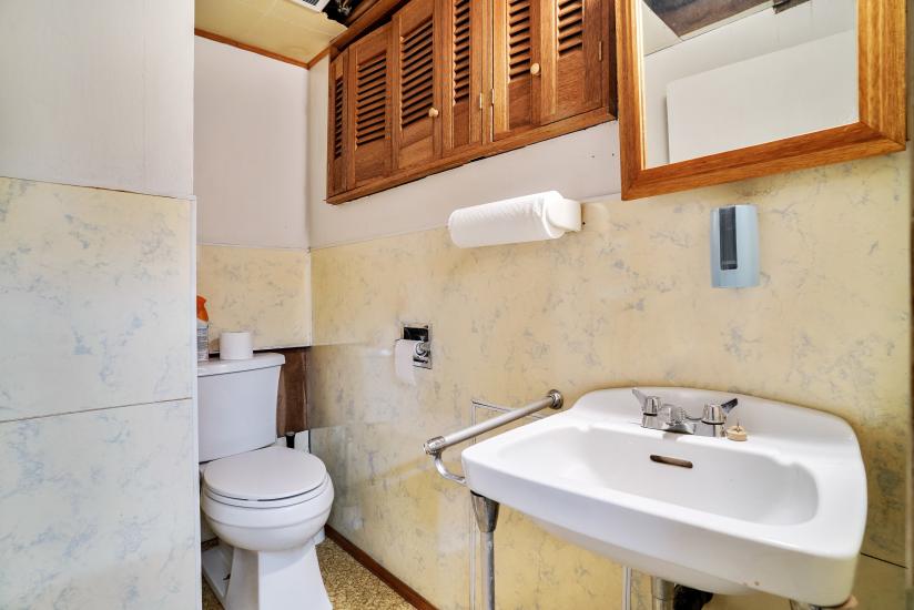 Property listing for 14 Durham Rd., Hamilton, ON