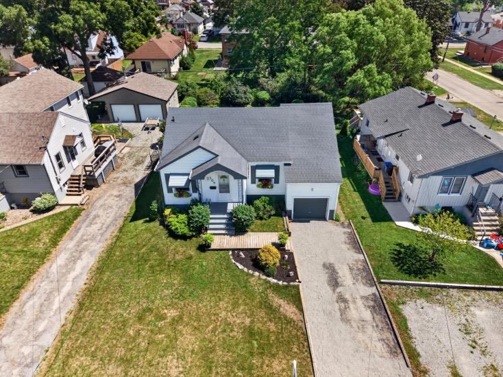 Property listing for 109 Linwood Ave., Port Colborne, ON