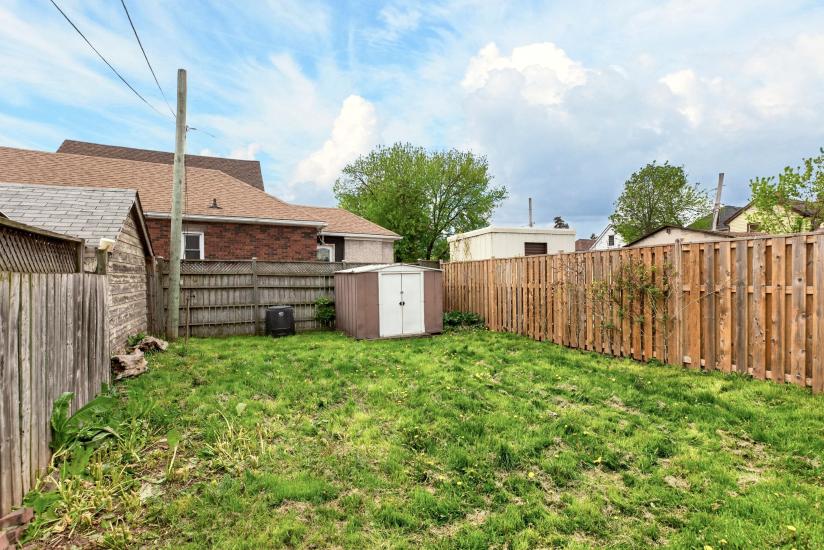 Property listing for 1236 Cannon St. E., Hamilton, ON