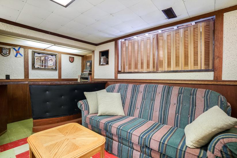 Property listing for 14 Durham Rd., Hamilton, ON