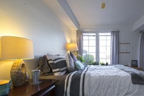 Property listing for #92-100 Beddoe Dr., Hamilton, Ontario