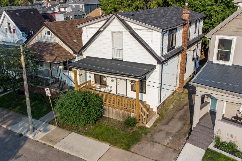 Property listing for 14 Fairview Ave, Hamilton, ON