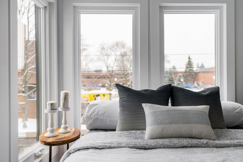 Property listing for 24 Norway Ave, Hamilton, ON