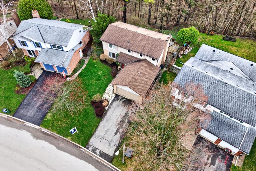 Property listing for 103 Turnbull Rd., Dundas, ON