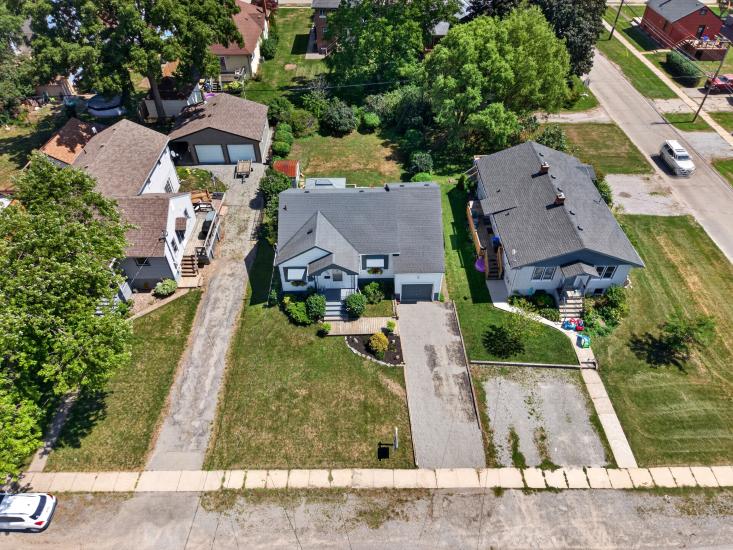 Property listing for 109 Linwood Ave., Port Colborne, ON