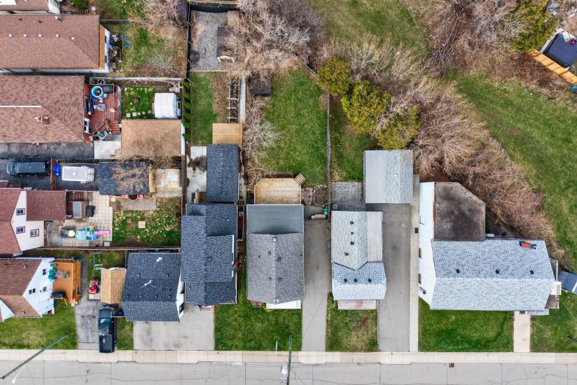 Property listing for 663 Tate Ave., Hamilton, ON