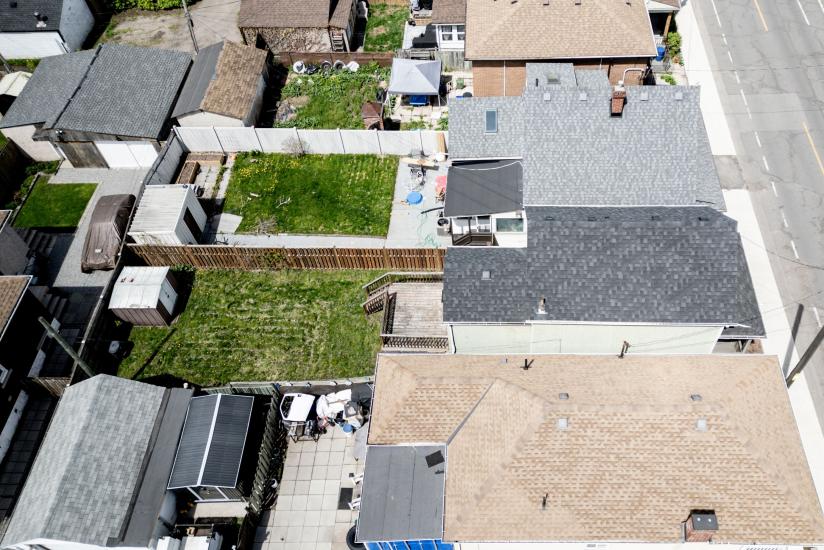 Property listing for 1236 Cannon St. E., Hamilton, ON