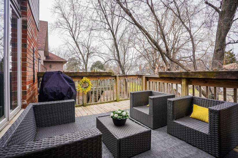 Property listing for 154 Hepburn Cres., Hamilton, ON