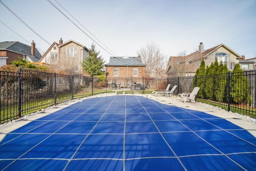 Property listing for 85 Hyde Park Ave, Hamilton, ON