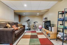 Property listing for 145 Lavender Dr., Ancaster, ON