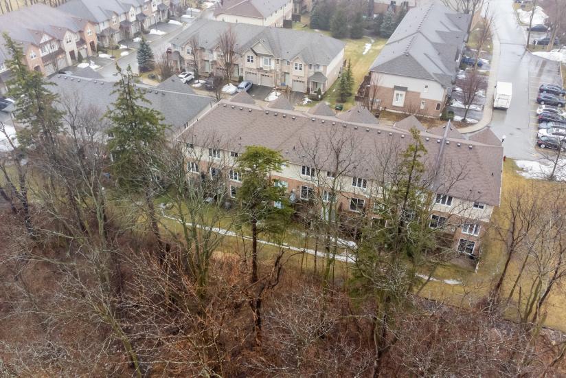 Property listing for 104 Myers Lane, Ancaster, ON