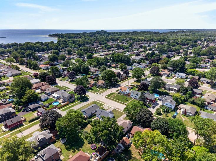 Property listing for 109 Linwood Ave., Port Colborne, ON