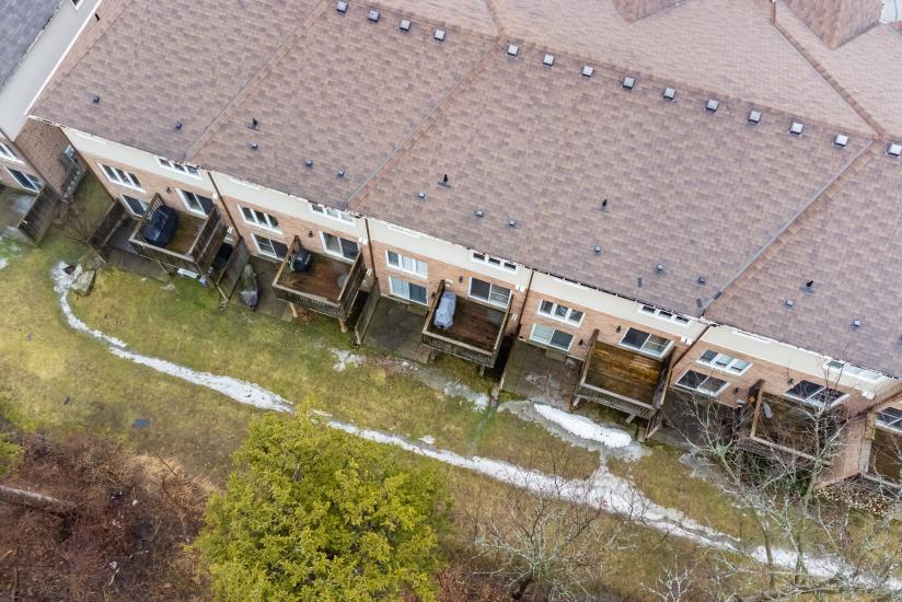 Property listing for 104 Myers Lane, Ancaster, ON