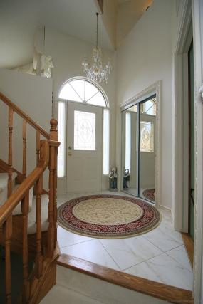 Property listing for 121 Glenhollow Dr., Stoney Creek, ON