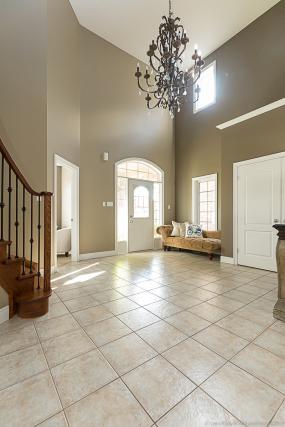 Property listing for 48 Gregorio Court, Ancaster, ON