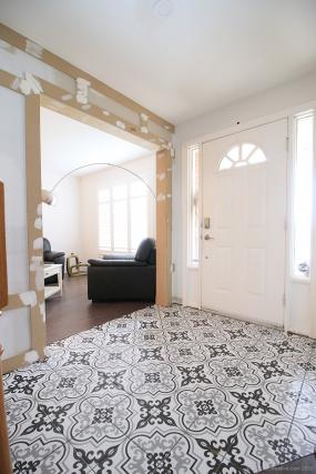 Property listing for 6 Highbury Dr., Hamilton, ON