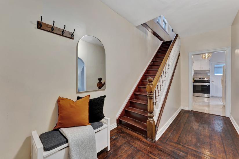 Property listing for 8 Senator Ave., Hamilton, ON