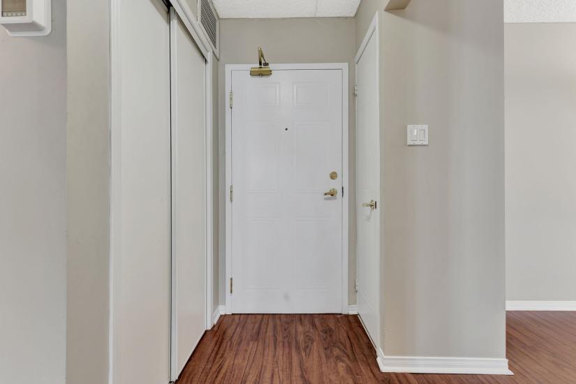 Property listing for #101-500 Silverbirch Blvd., Mount Hope, ON