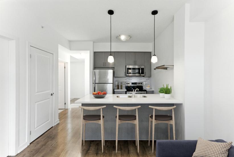 Property listing for 81 Robinson St. Unit #709, Hamilton, ON