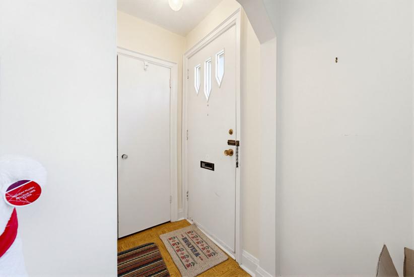 Property listing for 257 West 2nd St., Hamilton, ON