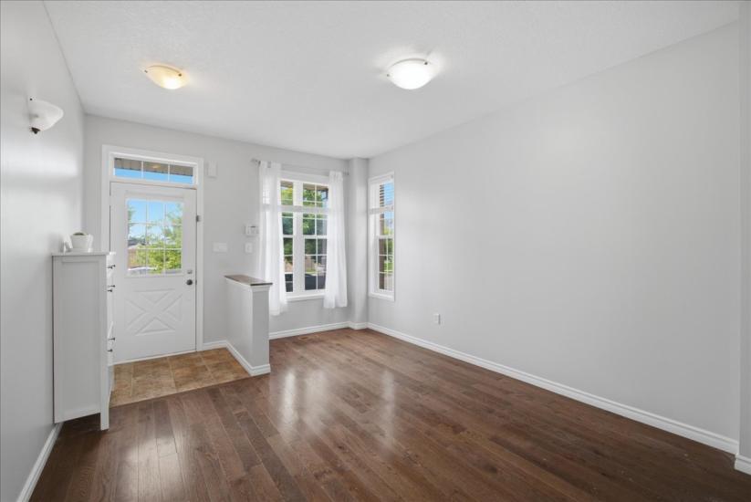 Property listing for 40 Whitwell Way, Binbrook, ON