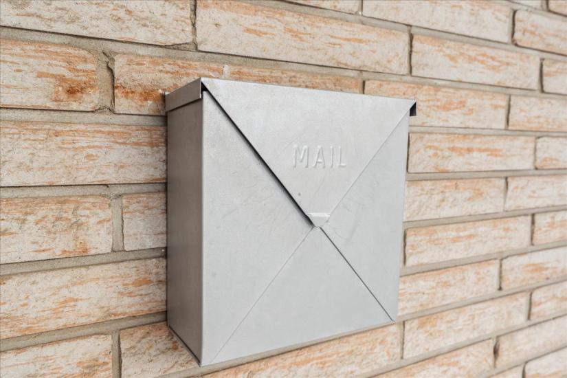 Property listing for 23 Lorne Ave., Hamilton, ON