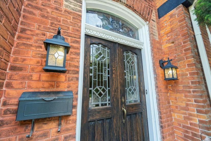 Property listing for 179 Hess St. S., Hamilton, ON
