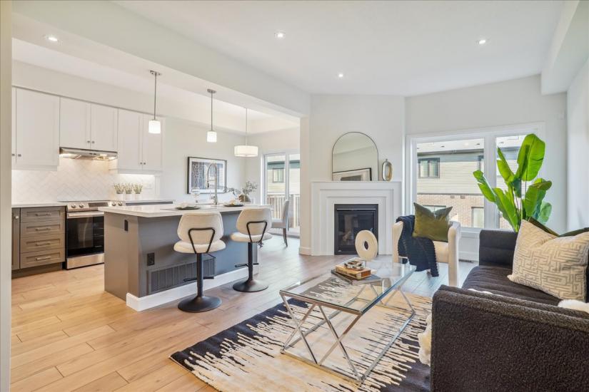 Property listing for 81 Bensley Lane, Hamilton, ON