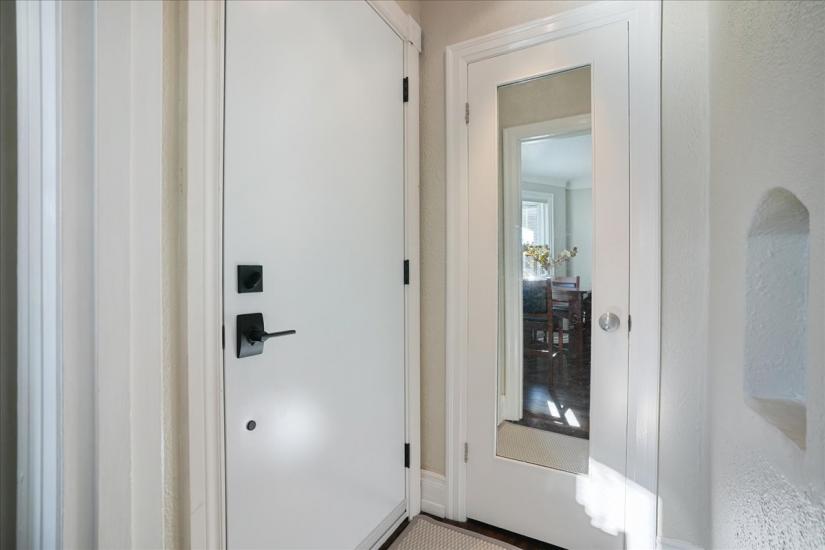 Property listing for 56 Uplands Ave., Hamilton, ON