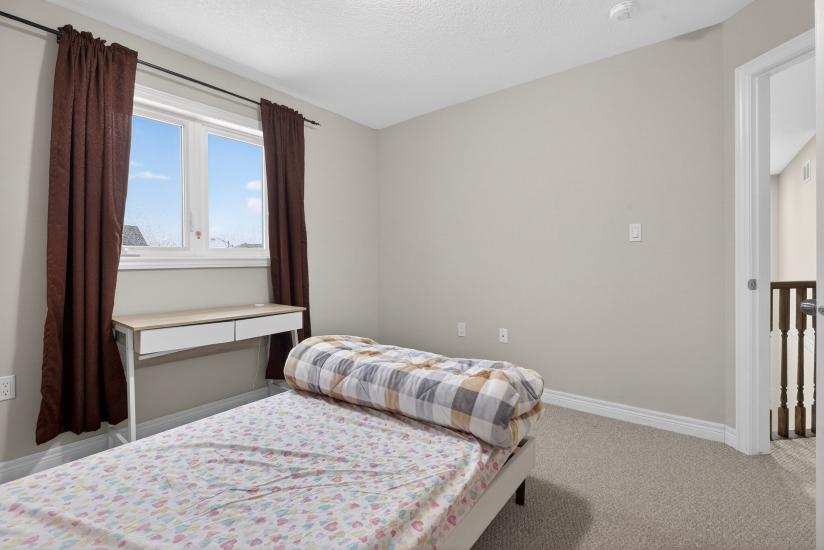 Property listing for 79 Dolomiti Crt., Stoney Creek, ON