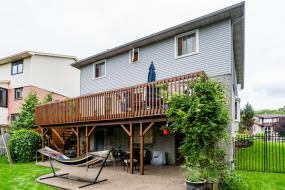 Property listing for 145 Lavender Dr., Ancaster, ON