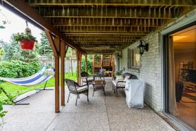 Property listing for 145 Lavender Dr., Ancaster, ON