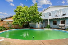 Property listing for 131 Bell Ave., Hamilton, Ontario